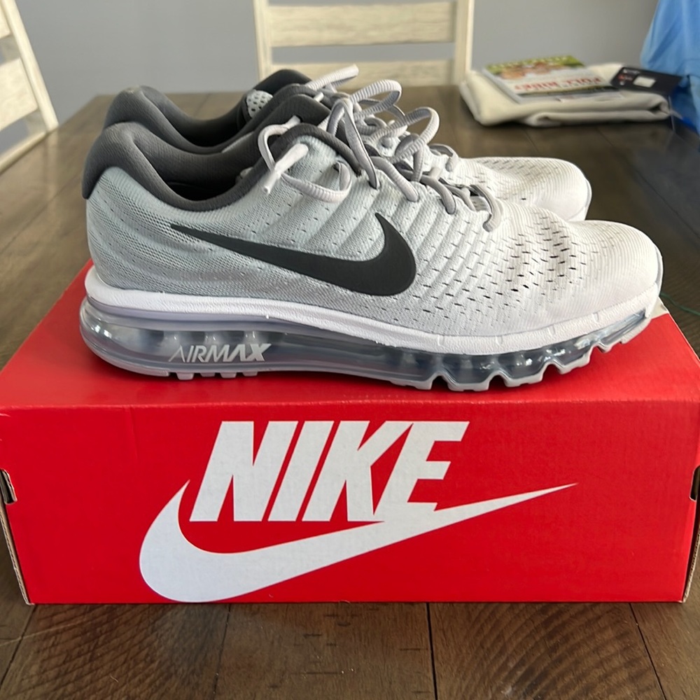 Nike Air Max 2017